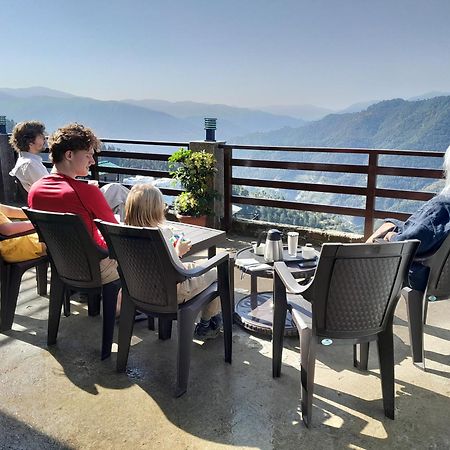 Mountain And Peace Apartment Shimla Bagian luar foto
