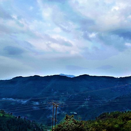 Mountain And Peace Apartment Shimla Bagian luar foto