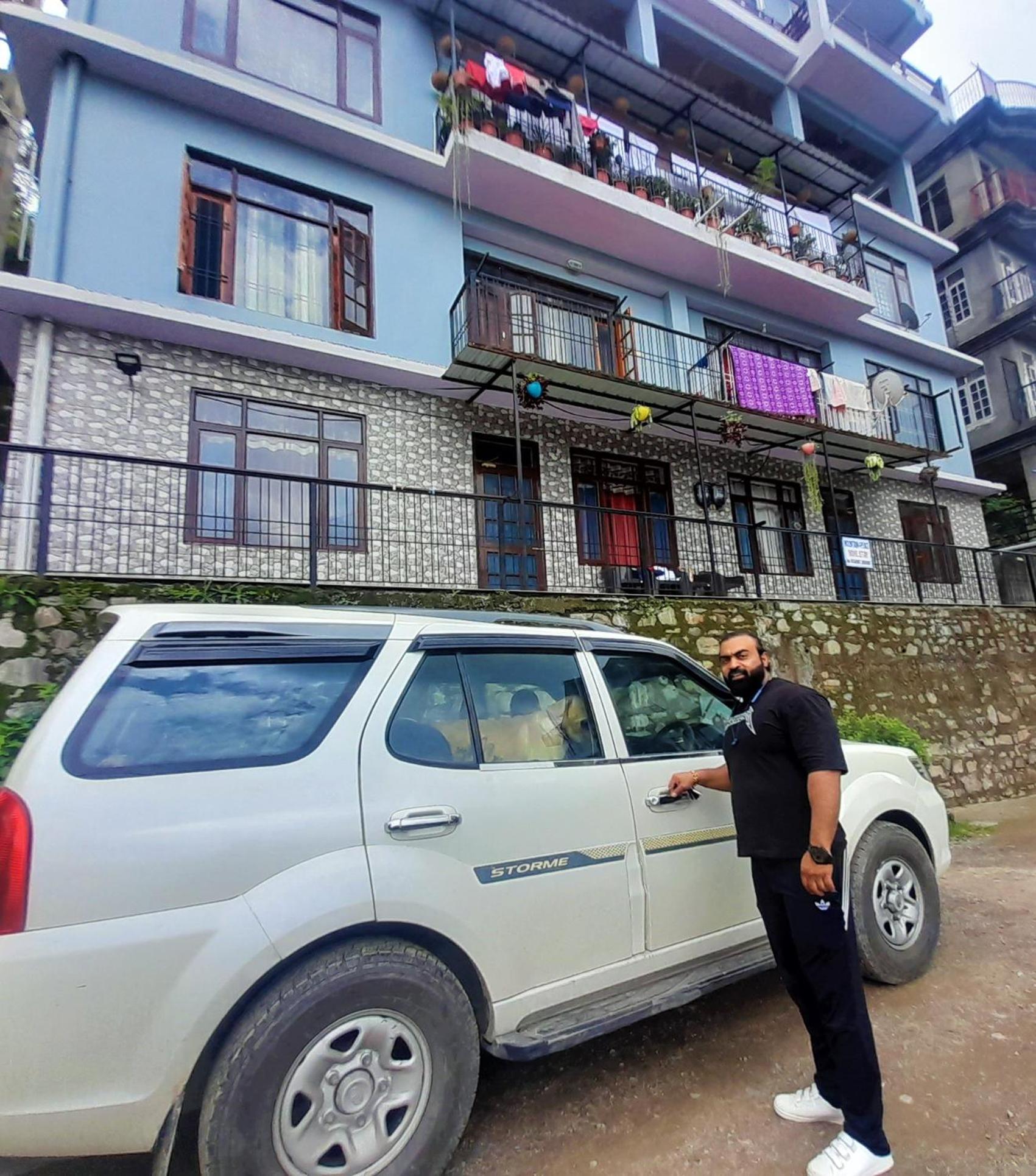 Mountain And Peace Apartment Shimla Bagian luar foto