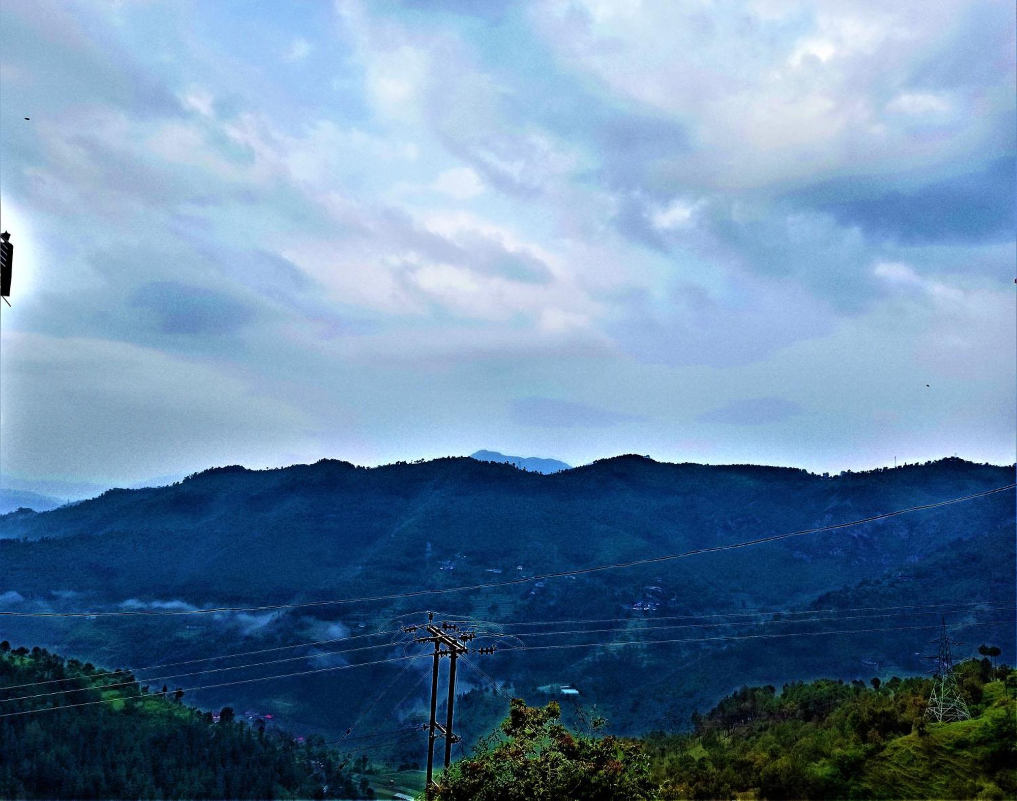 Mountain And Peace Apartment Shimla Bagian luar foto