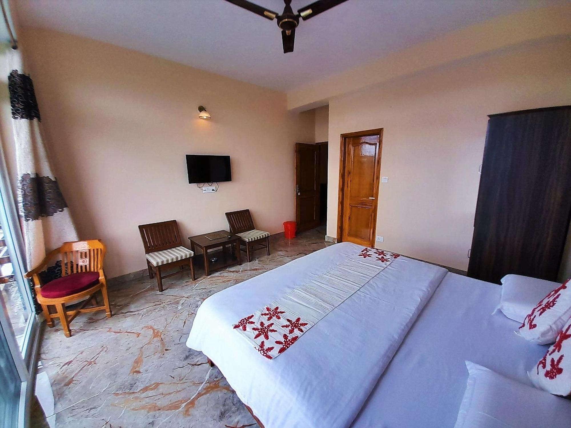 Mountain And Peace Apartment Shimla Bagian luar foto